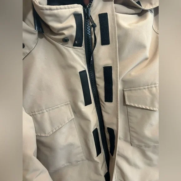 Exclusive Canada Goose Tan Constable Parka for Y Project - Picture 12 of 16